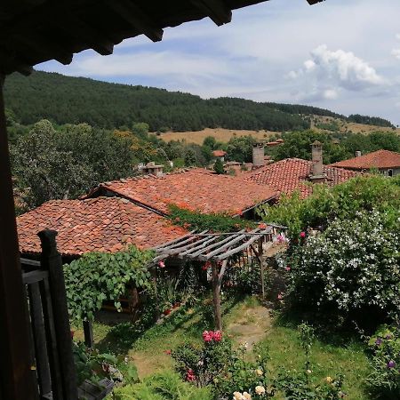 Къщата На Художника Hotell Zheravna Eksteriør bilde